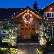 Holiday lighting service